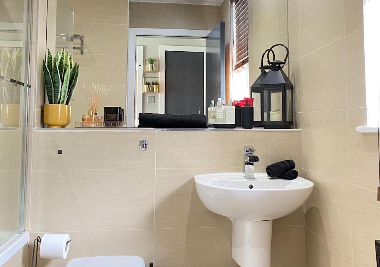 Glasgow Two Bedroom Penthouse Esterno foto