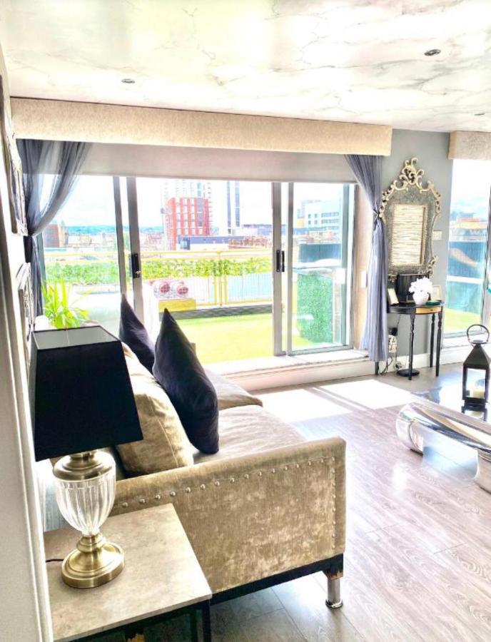 Glasgow Two Bedroom Penthouse Esterno foto